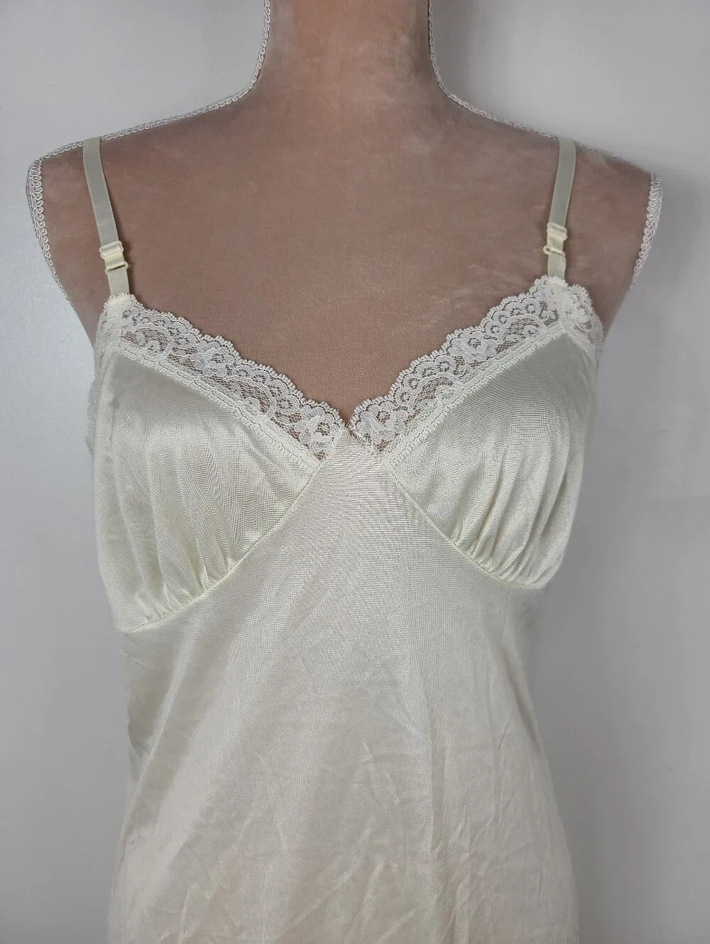 Vintage Deena Ivory Cream Nylon Lace Trim Full Slip Retro Lingerie 34 Style 2090 - Picture 6 of 16